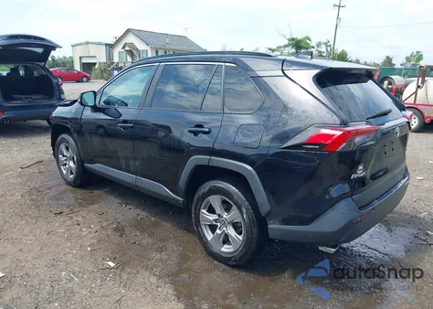 2022 Toyota Rav4 Xle z USA, uszkodzony, nr VIN 2T3P1RFV4NW284609